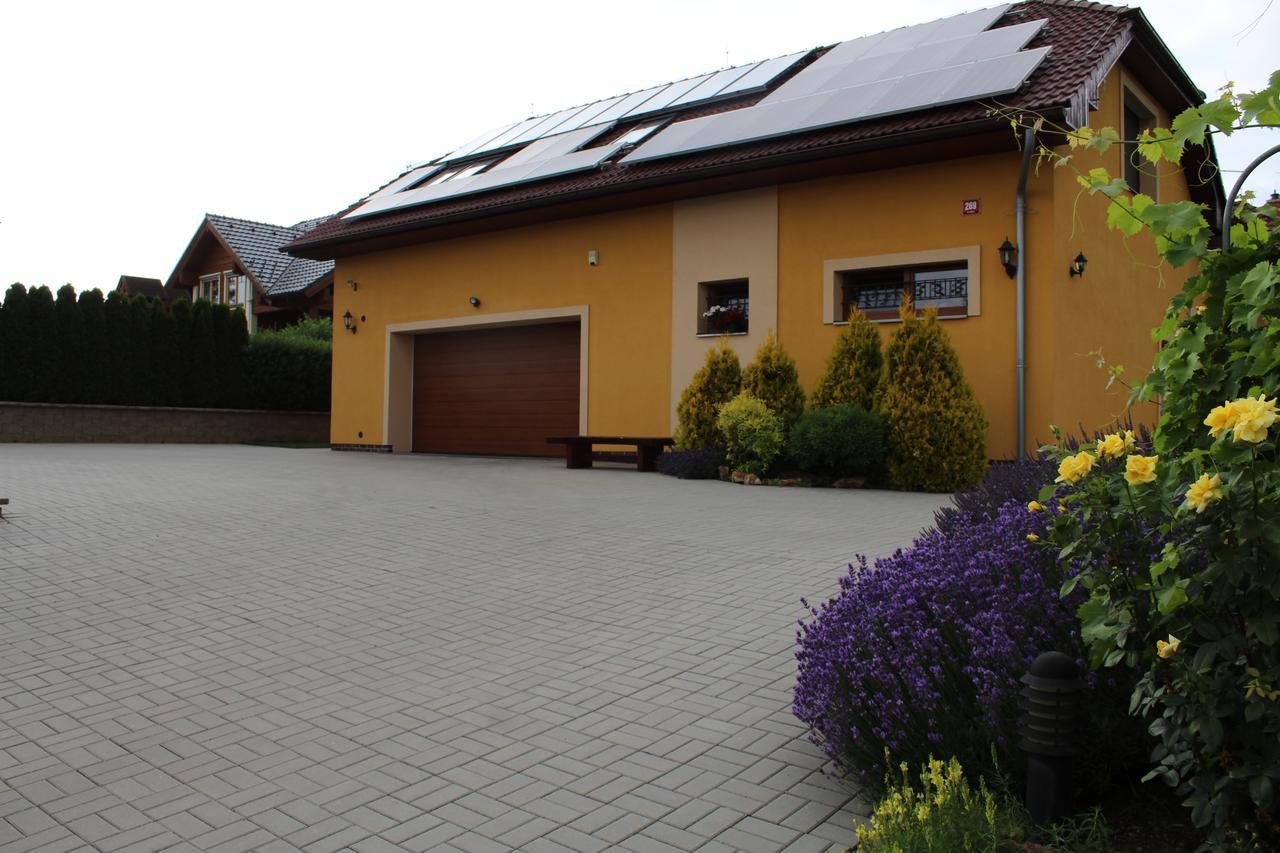Apartmany Graf Chýně Exterior foto